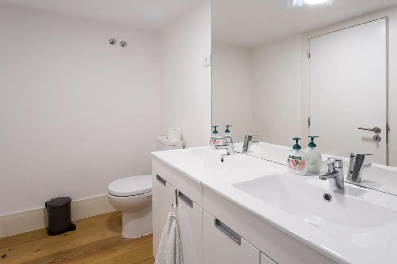 Apartmán Beautiful 3-Story House In Chiado With A 40M² Private Terrace Lisboa Exteriér fotografie