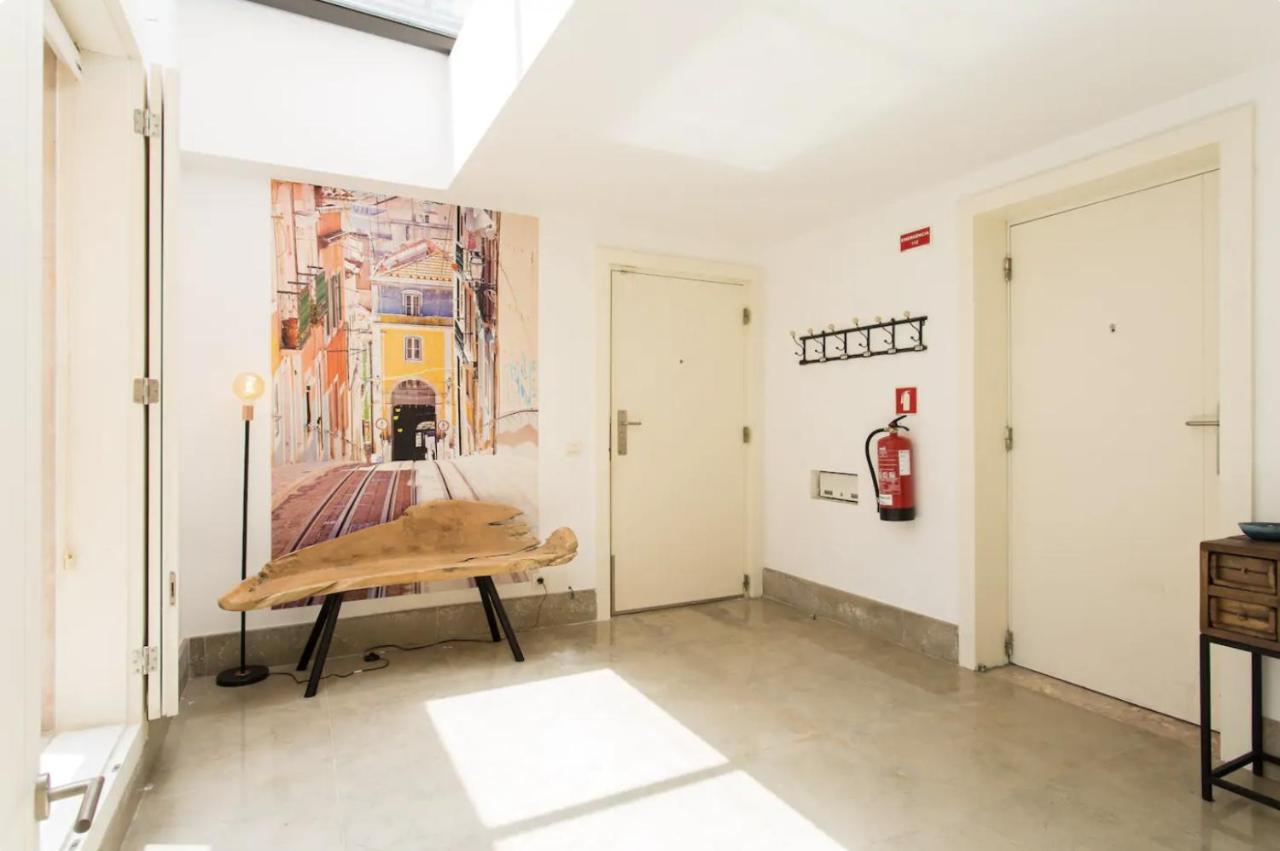 Apartmán Beautiful 3-Story House In Chiado With A 40M² Private Terrace Lisboa Exteriér fotografie