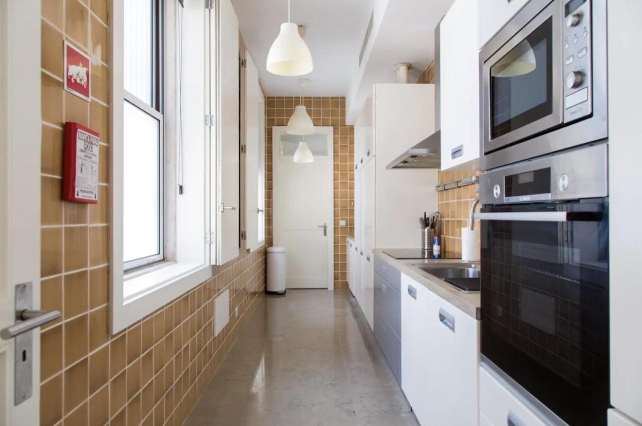 Apartmán Beautiful 3-Story House In Chiado With A 40M² Private Terrace Lisboa Exteriér fotografie